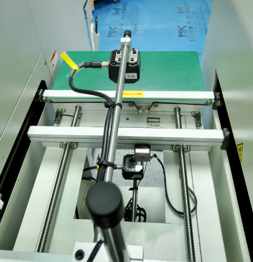 PCB電路板，接駁臺上方 下方組網(wǎng)讀碼，主從機掃碼.png